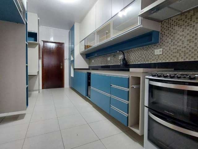 Lindo Apartamento Reformado no Campo Grande 2 Dormitórios mais Dependência Completa! Descrição