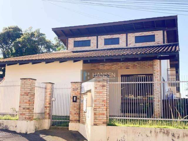 Sobrado com 4 dormitórios à venda, 256 m² por R$ 980.000,00 - Costa e Silva - Joinville/SC