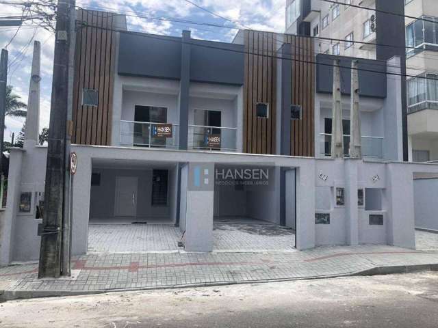 Sobrado com 3 dormitórios à venda, 194 m² por R$ 985.000,00 - Costa e Silva - Joinville/SC