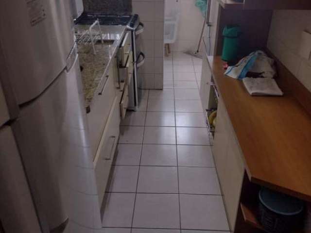 Apartamento de 2 dormitórios com vaga de garagem - Parque Maria Helena