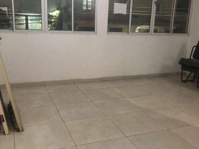 Sala comercial de 35m² no Jardim Maria Rosa