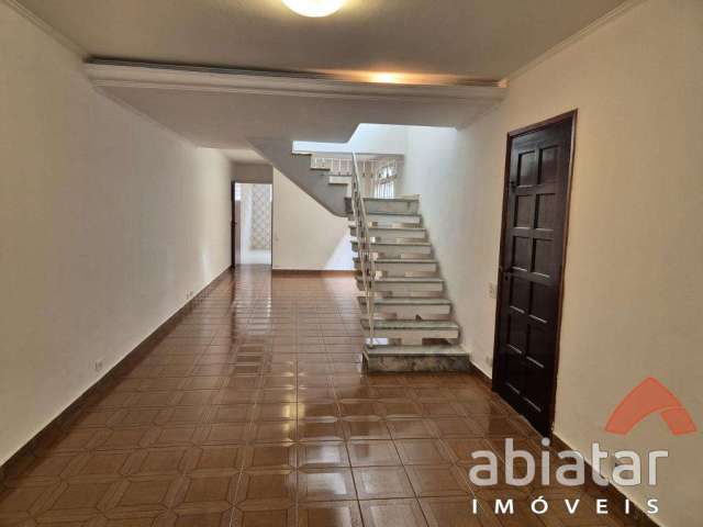 Casa de 157m² com 3 dormitórios com vaga de garagem - Jardim Peri Peri