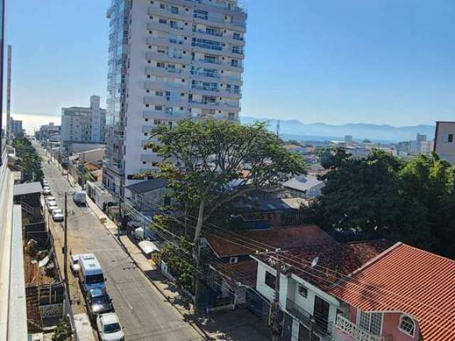 Apartamento 3 dorm. em Barreiros - São José