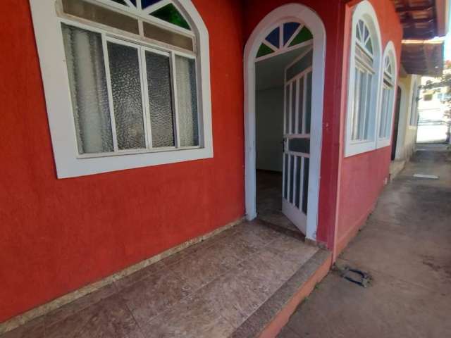 Casa com 2 quartos à venda na Simão da Cunha, 44, Santa Amélia, Belo Horizonte por R$ 280.000