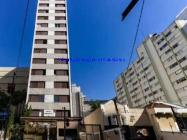 Apartamento 76m², 02 dormitórios, 02 banheiros e 01 vaga na garagem.  Condomínio com portaria 24hrs, playground, salão de festa e churrasqueira.