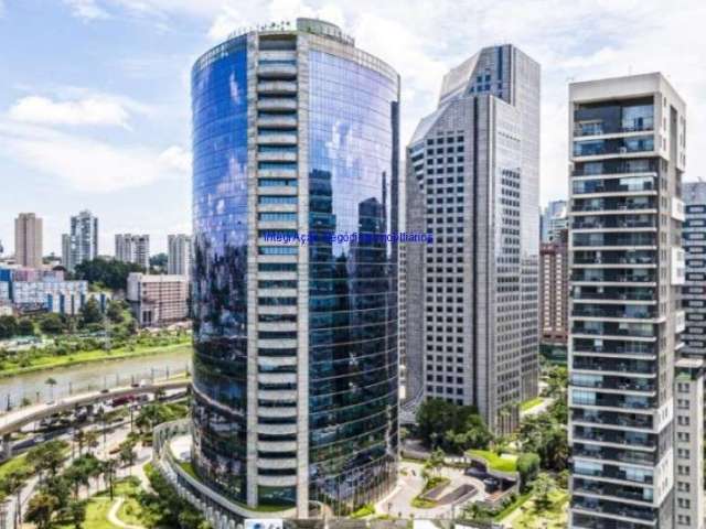 Conjunto comercial 680m²,  04 banheiros e 35 vagas de garagem.  Condomínio com portaria e recepção.  Excelente localização,  entre as Ruas John Baird