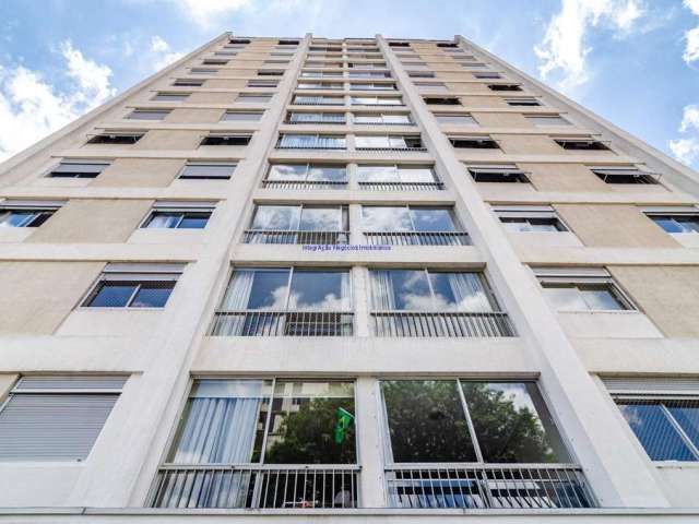 Apartamento 101m², 02 dormitórios e 01 banheiro.   Condomínio com portaria e segurança.  Excelente localização