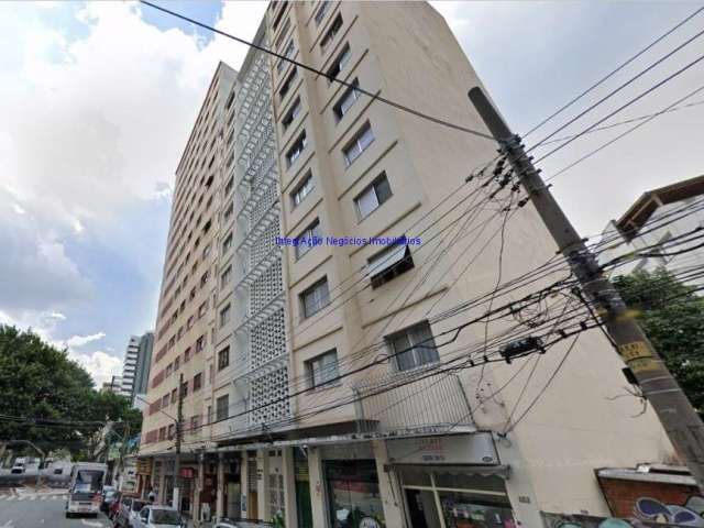 Apartamento 64m², 02 dormitórios e 01 banheiro.  Condomínio com segurança e portaria.  Excelente localização.