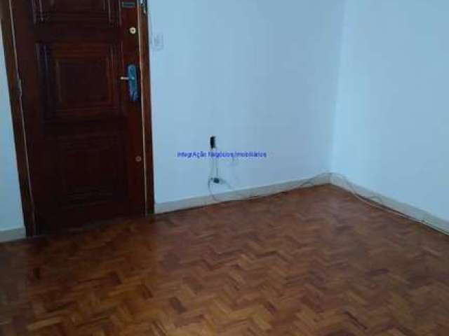 Apartamento 65m², 02 dormitórios e 02 banheiros.  Condomínio com Segurança e Portaria.  Excelente localização