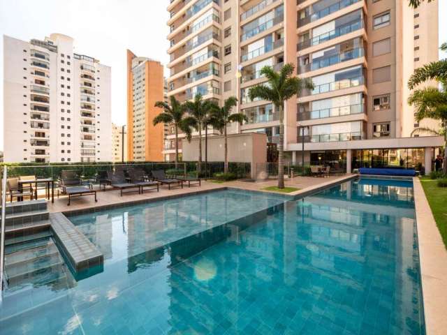 Apartamento 71m², 01 dormitório, 02 banheiros e 01 vaga na garagem.  Condomínio com portaria, segurança 24hrs, piscina, churrasqueira, academia