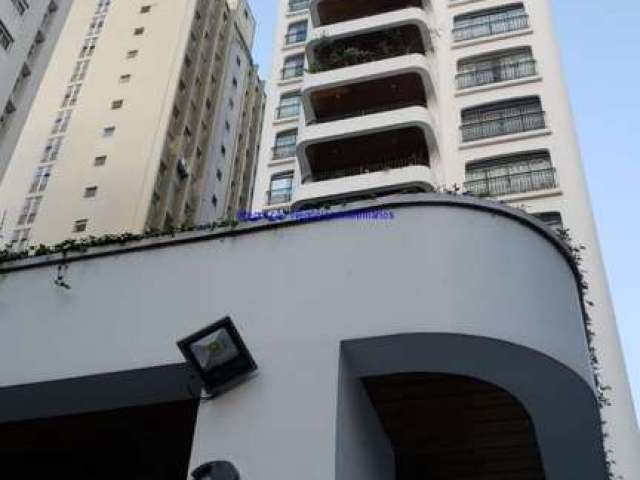 Apartamento 350m², 05 dormitórios (sendo 02 suítes), 05 banheiros e 04 vagas na garagem.  Condomínio com portaria, segurança 24hrs, piscina