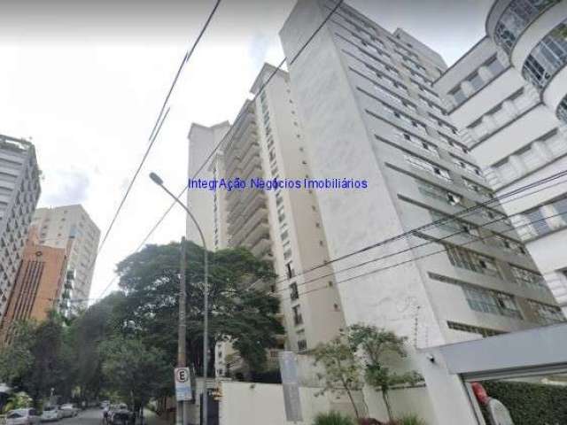 Conjunto Comercial 70m², 02 banheiros.  Condomínio com recepção e segurança 24hrs.  Excelente localização entre as Avenidas Higienópolis.