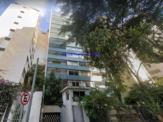 Apartamento 44m², 01 dormitório e 01 banheiro.   Condomínio com portaria.  Excelente localização entre as Ruas Paim, Doutor Penaforte Mendes.