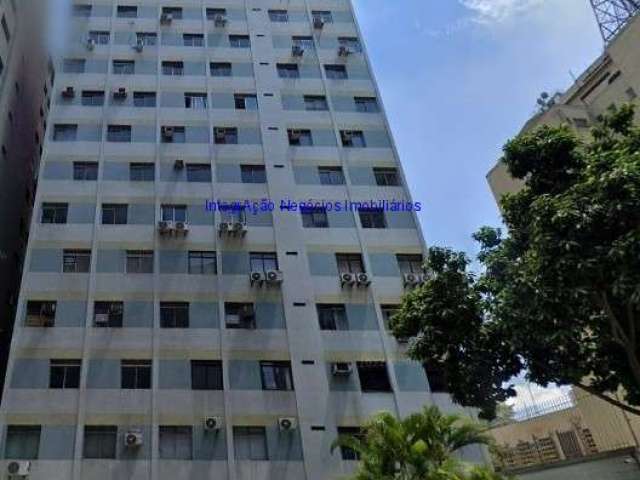 Conjunto Comercial 125m², 03 salas e 03 banheiros.  Condomínio com recepção e segurança 24hrs.  Excelente localização.