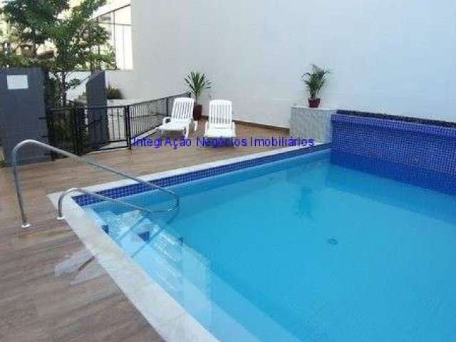 Apartamento 83m², 02 dormitórios (sendo 01 suíte), 02 banheiros e 01 vaga na garagem.   Condomínio com portaria, segurança 24hrs, piscina.