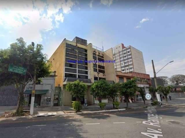 Conjunto Comercial 152m², 02 banheiros.   Condomínio com recepção.   Excelente localização entre as Ruas da Figueira, Maria Domitila.