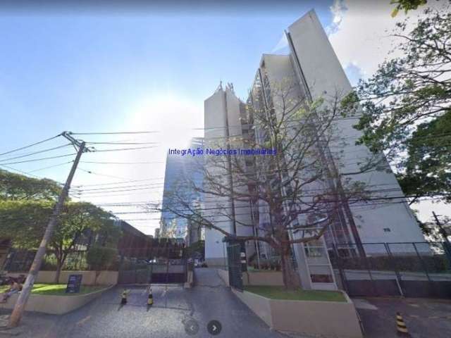 Conjunto Comercial 1.237,60m², 04 copas, 04 banheiros e 30 vagas na garagem.  Condomínio com recepção e segurança 24hrs.  Excelente localização