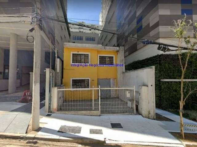 Loja 130m², 08 salas, 03 banheiros e 04 vagas na garagem.  Excelente localização á 5 minutos andando para a estação do metrô Consolação; Entre as Ruas