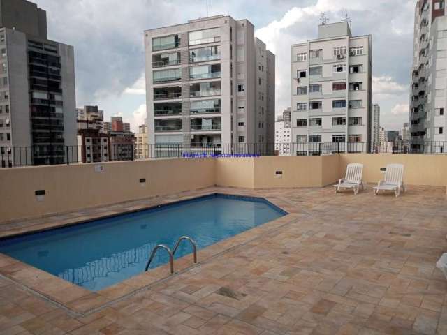 Apartamento 32m², 01 dormitório, 01 banheiro.  Condomínio com portaria 24hrs, piscina e solarium.  Excelente localização á 10 minutos andando para a e