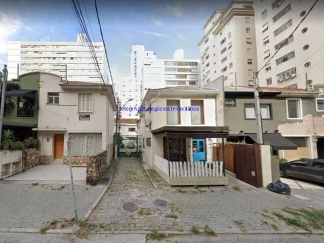 Casa 180m², 02 dormitórios (sendo 01 suíte), 02 banheiros e 02 vagas na garagem.  Excelente localização entre as Alamedas Lorena, Campinas