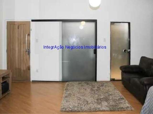 Apartamento 44m², 01 dormitório e 01 banheiro.  Condomínio com portaria.  Excelente localização á 5 minutos andando para a estação do metrô Anhangabaú