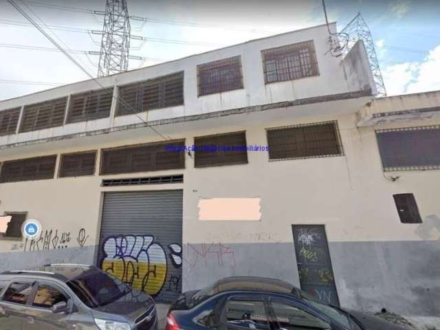 Galpão 689 m², 01 banheiro.  Excelente localização entre as Ruas Capitão Pacheco e Chaves e Dianópolis.   Todas as informações aqui anunciadas são for