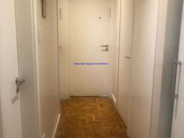 Apartamento 100m², 03 dormitórios, 02 banheiros e 02 vagas na garagem.  Condomínio com portaria, segurança 24hrs, salão de festa, playground e jardim.