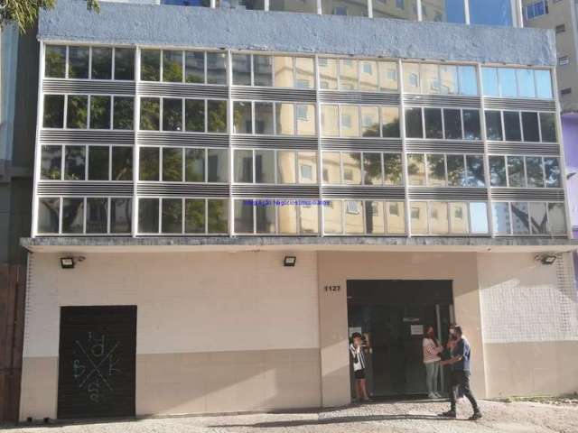 Prédio Comercial 1.080m² e 1.240m² total, com 04 pavimentos (01mezanino), 08 banheiros.   Excelente localização á 8 minutos andando para a estação