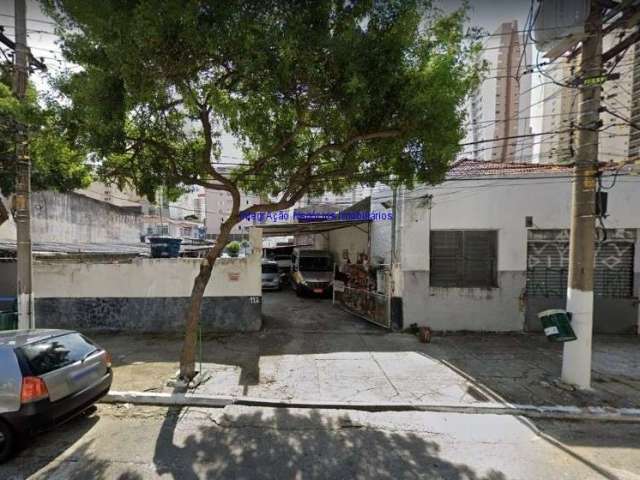 Terreno 682m².  Excelente localização entre as Ruas Almeida Tôrres, Muniz de Souza e Senador Carlos Teixeira de Carvalho.   Todas as informações aqui