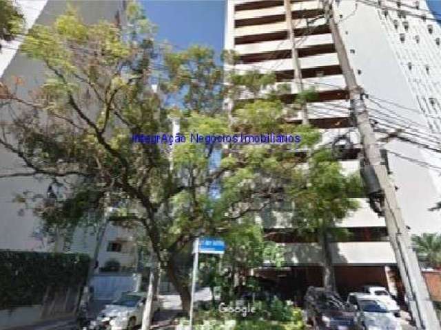 Conjunto Comercial 110m², 02 banheiros e 02 vagas na garagem.  Condomínio com recepção e segurança 24hrs.  Excelente localização entre as Ruas Japão,