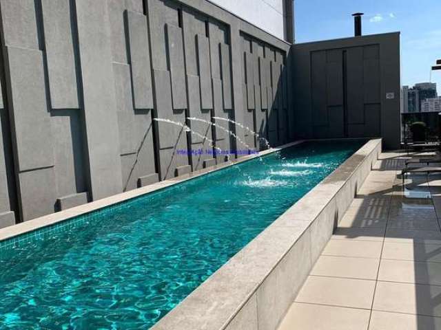 Apartamento 62.14m², 01 dormitório, 01 banheiro e 01 vaga na garagem.  Condomínio com portaria 24hrs, piscina, salão de festa, churrasqueira.