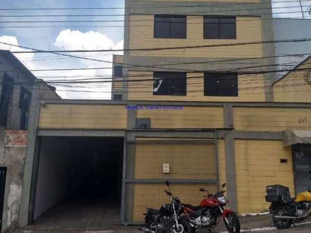 Prédio 930m², 9 banheiros e 6 vagas na garagem .  Excelente localização. próximo a estação de metro Jabaquara, entre as Avenidas Santa Catarina