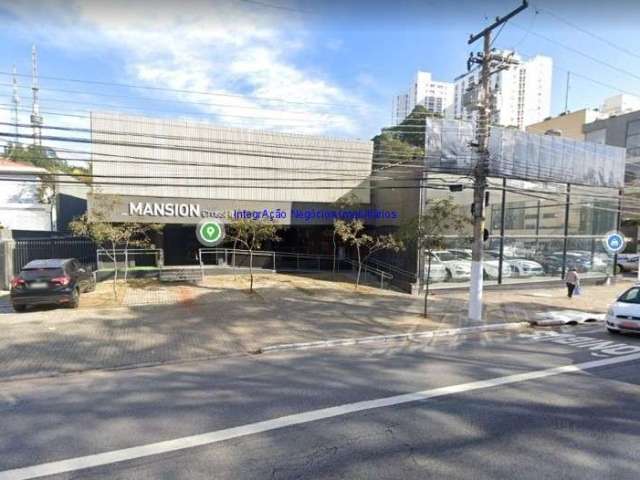 Prédio Comercial 769m², 04 banheiros e 13 vagas na garagem.  Excelente localização entre as Ruas Maria Vidal, Miguel Cabrera e Praça Abelardo Rocas.