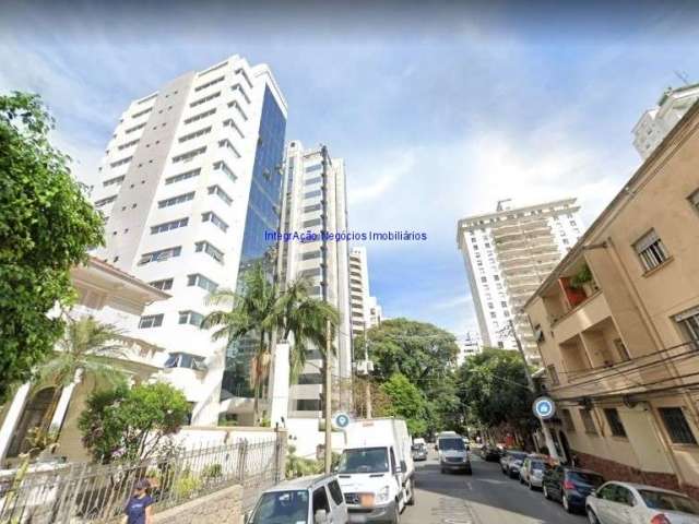 Conjunto Comercial 61m², 02 banheiros e 02 vagas na garagem.  Condomínio com recepção e segurança 24hrs.  Excelente localização á 10 minutos andando