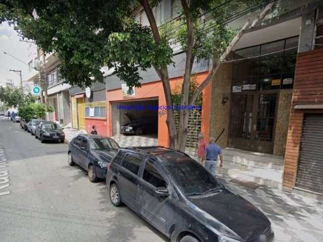 Sobreloja 380m², 03 salas e 04 banheiros.   Excelente localização á 7 minutos andando para a estação do metrô Santa Cecília; Entre as Ruas Conselheiro