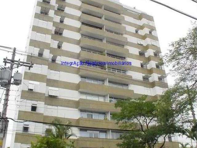 Apartamento 200m², 03 dormitórios ( sendo 01 suíte), 02 banheiros e 02 vagas na garagem.  Condomínio com portaria, segurança 24hrs, piscina, salão de