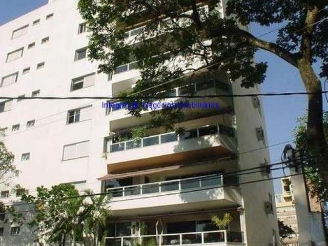 Apartamento 362m², 04 dormitórios (sendo suítes), 05 banheiros e 04 vagas na garagem.  Condomínio com portaria, segurança 24hrs, piscina.