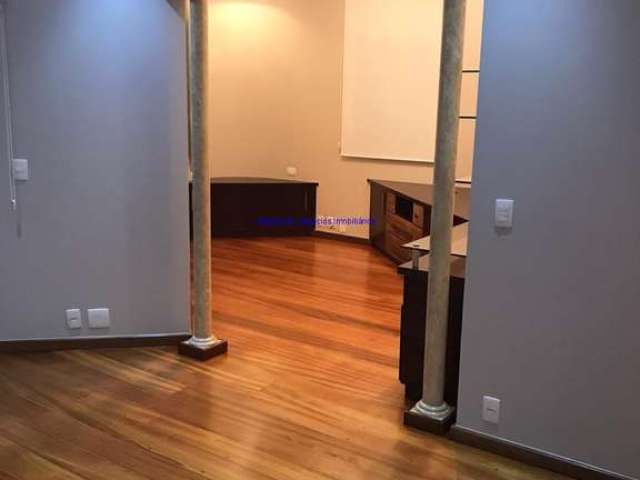 Apartamento 114m², 03 dormitórios (sendo suítes), 04 banheiros e 03 vagas na garagem.  Condomínio com portaria 24hrs, piscina, salão de festa,