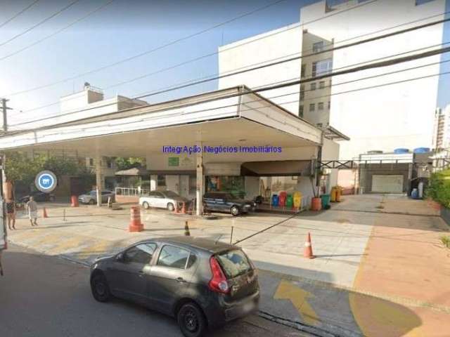 Terreno 623m².  Excelente localização á 10 minutos andando para a estação do metrô Marechal Deodoro; Entre as Ruas Lopes Chaves, Barras Funda