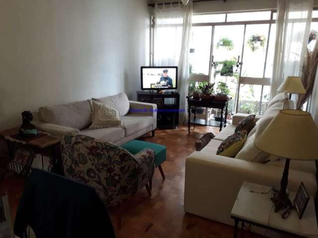 Apartamento 90m², 02 dormitórios, 02 banheiros. Sala com sacada, ármarios nos quartos.  Condomínio com portaria 24hrs.   Excelente localização