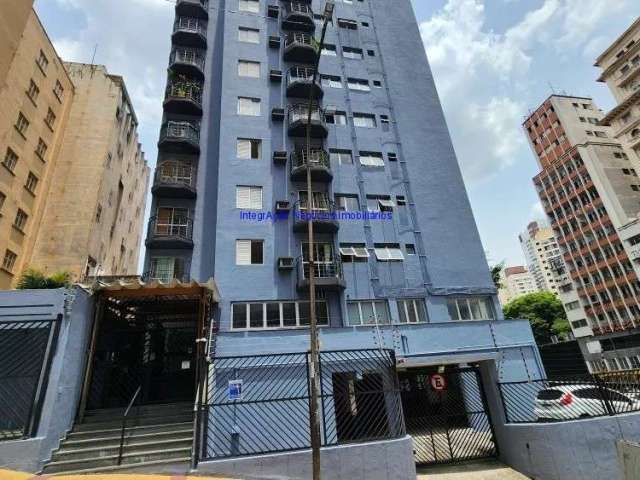 Apartamento Studio 36m², 01 dormitório, 01 banheiro e 01 vaga de garagem.  Condomínio com portaria e segurança.  Excelente localização