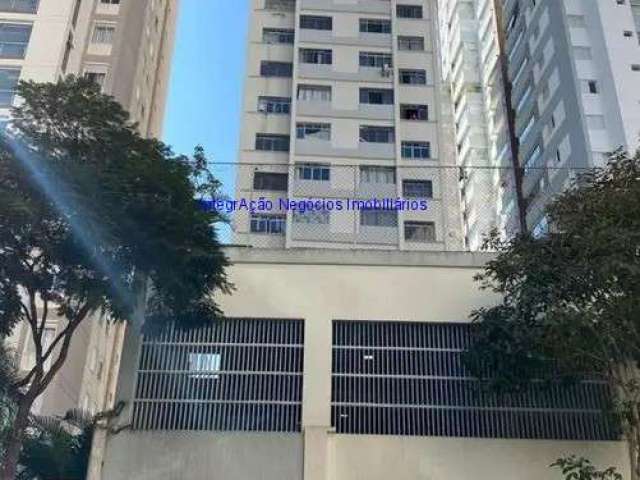 Apartamento Studio 30m², 01 dormitório, 01 banheiro e 01 vaga na garagem.  Condomínio com portaria e segurança 24hrs; lavanderia, e jardim.  Excelente