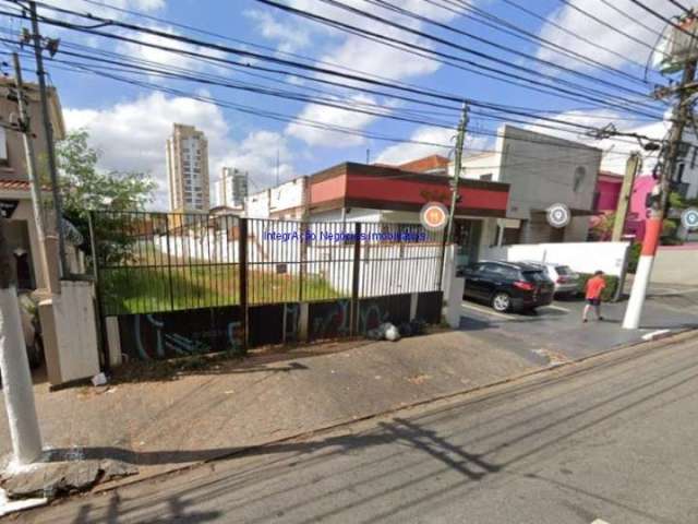 Terreno 600m²,    Excelente localização; Entre as Ruas Mãe de Deus, Visconde de Inhomerim e Guaimbé.