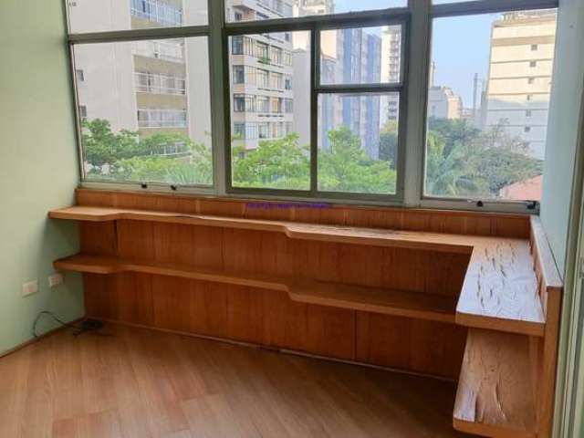 Conjunto Comercial 70m², 02 salas, 02 banheiros e 01 vaga na garagem.  Condomínio com recepção e segurança.  Excelente localização