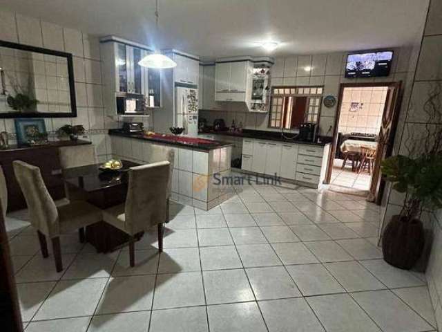 Casa com 3 quartos à venda na Rua A 2, Vila Novo Horizonte, Goiânia, 212 m2 por R$ 680.000