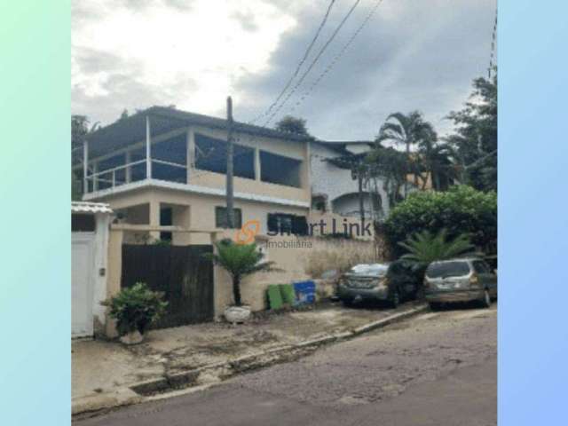 Casa com 3 quartos à venda na Rua Antônio Carlos Paranhos, 199, Vila Valqueire, Rio de Janeiro, 143 m2 por R$ 190.000