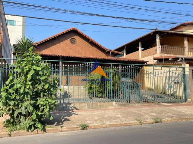 Casa em condomínio fechado com 4 quartos à venda na Ponta Grossa, 564, Milionários, Belo Horizonte por R$ 1.100.000