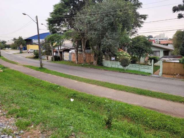 Casa térrea com 3 quartos,  terreno 300m², Boa Vista - Curitiba