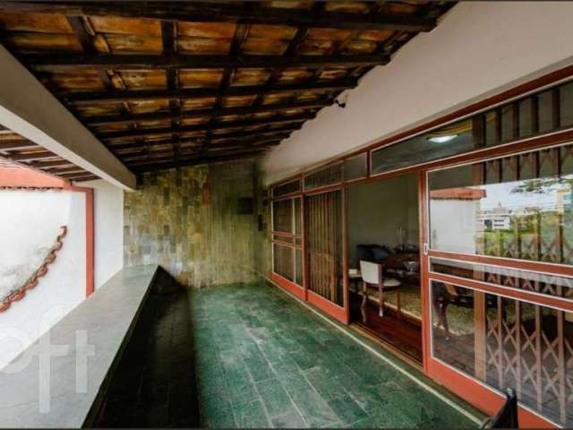 Casa com 3 quartos à venda na Xavier de Gouveia, 21, Grajaú, Belo Horizonte por R$ 1.300.000