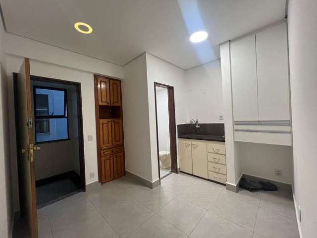 Sala comercial para alugar na Avenida Brasil, 84, Santa Efigênia, Belo Horizonte por R$ 1.200